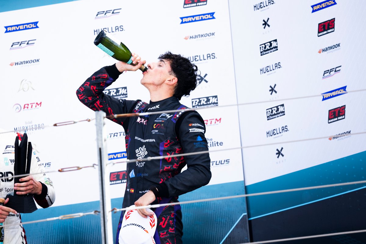 tecnicar_racing's tweet photo. The best images from the weekend by @vinyi_arnau96

#E3 #E4 #Eurocup3 #Eurocup4 #F4Spain #SpanishF4 #TecnicarByAMTOG #TCode #RoadToF1 #SingleSeaters #WeLiveForRacing https://t.co/HLezVVEpqL