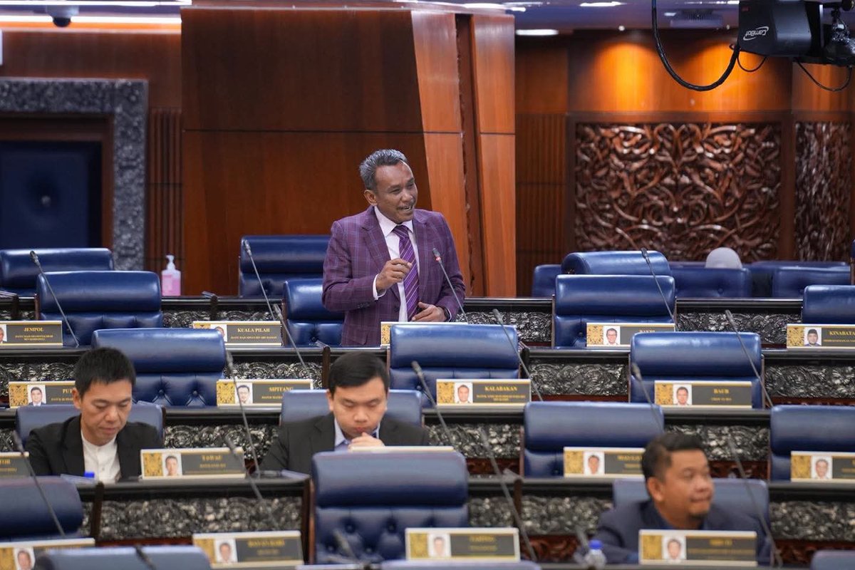 TOKMATCOMMS's tweet photo. 23hb Jun 

Pagi tadi ke Parlimen bagi menjawab soalan dlm sesi Waktu Pertanyaan2 Menteri (MQT), Dewan Rakyat.

YB Dato’ Mohd Isam bin Mohd Isa, Ahli Parlimen Tampin telah bertanyakan pendirian dan peranan Malaysia berhubung pengumuman Memorandum Persefahaman (MoU)...... https://t.co/HdhUovmdyB