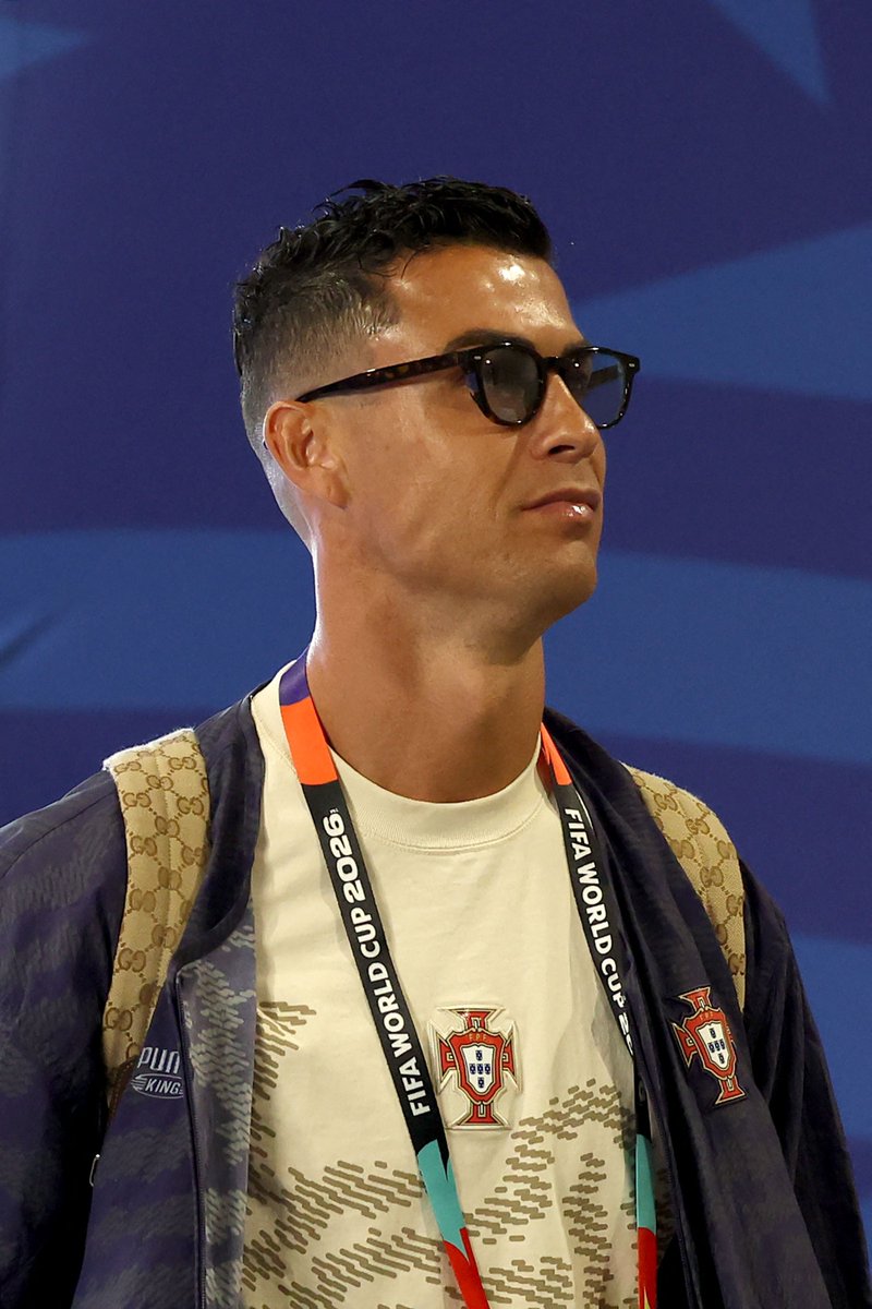 Cristiano Ronaldo, Özbekistan Maçı İçin Sahada