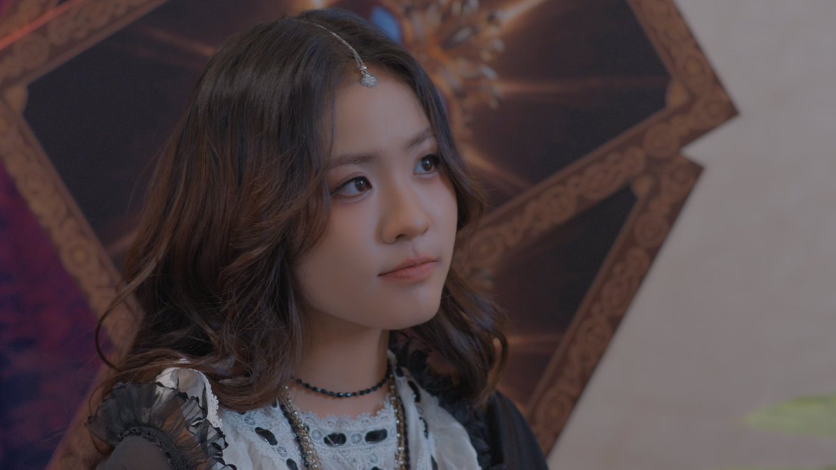 MLG_MagicMove's tweet photo. การดูไพ่แบบนี้ ไม่ใช่การพึ่งดวง แต่ว่าเป็นการพึ่งสติ พึ่งความเข้าใจในตัวเอง โดยใช้ไพ่เป็นเครื่องมือให้เราเห็นในมุมที่มองข้ามไป

#MagicMoveFinalEP https://t.co/U8aNB8AG06