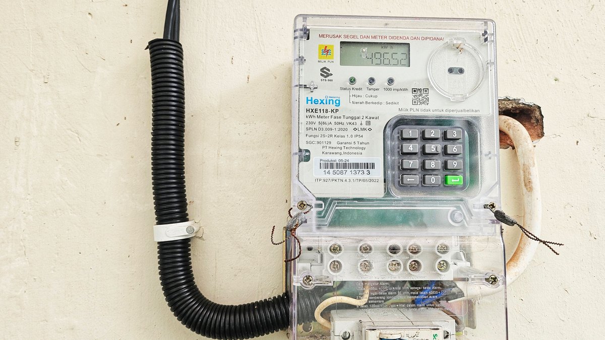 republicoftogo's tweet photo. La Compagnie énergie électrique du Togo (#CEET) prévient ses clients détenteurs de #compteurs #prépayés : une opération de #maintenance programmée sur la plateforme de gestion des crédits entraînera une interruption temporaire des services d'achat de #crédits mercredi prochain #Electricité #Togo
https://t.co/o3Ce8UlMys