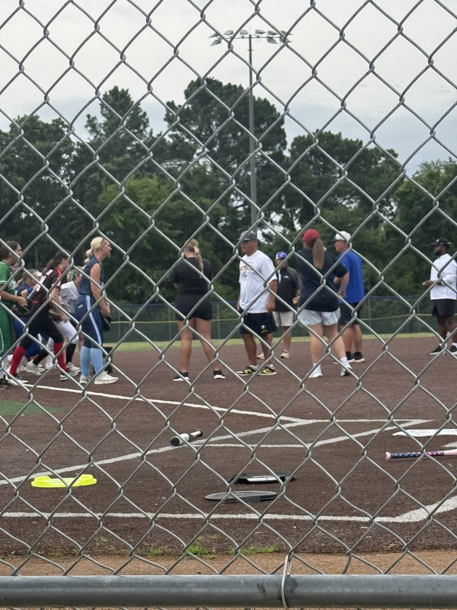 brooklyn_2028's tweet photo. I had a wonderful experience at the Spa Blast Summer Showcase camp last weekend! Thank you all the coaches that came out and for all the feedback! @ar_prime_sb @PrimeJohnson16U @OKWUeagles_SB @UCASoftball @ArkansasTech https://t.co/YgoRBo4IO1
