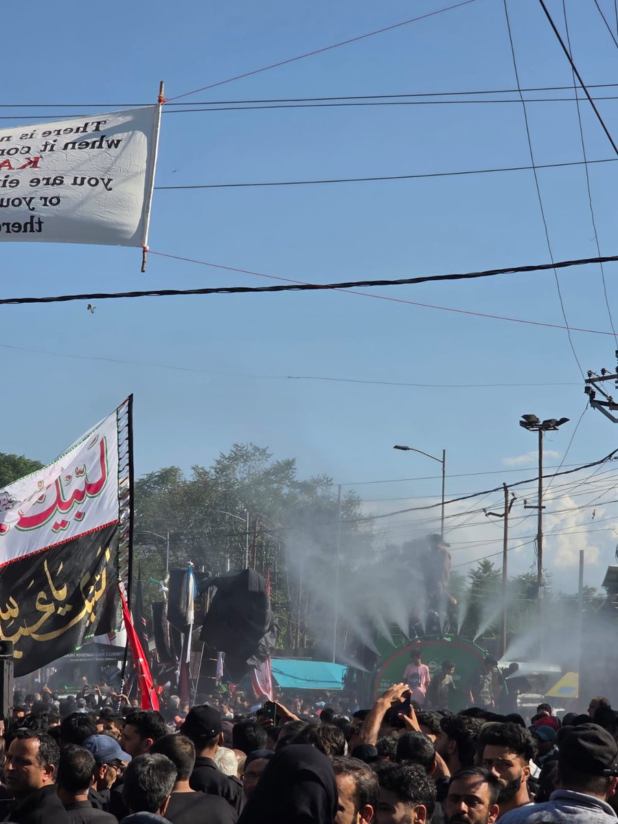 MuafiqP's tweet photo. 7rh Muharram held in Hassan Abad area of Srinagar. https://t.co/2AKqIubc1y