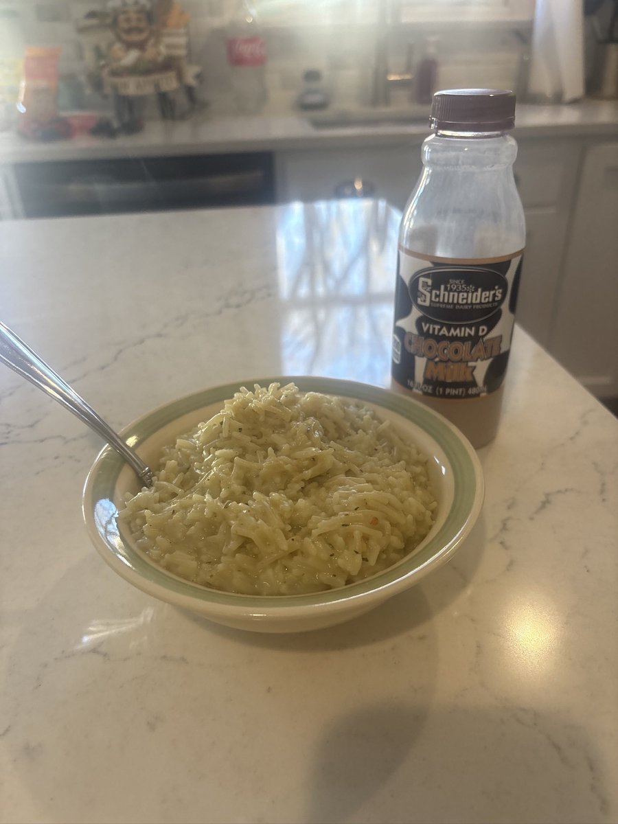vesselofrot's tweet photo. // OOC
ok #adminposting or whatever but this is actually how i cook irl. maybe slightly worse. do not come to my town https://t.co/fzhS9GsiOz