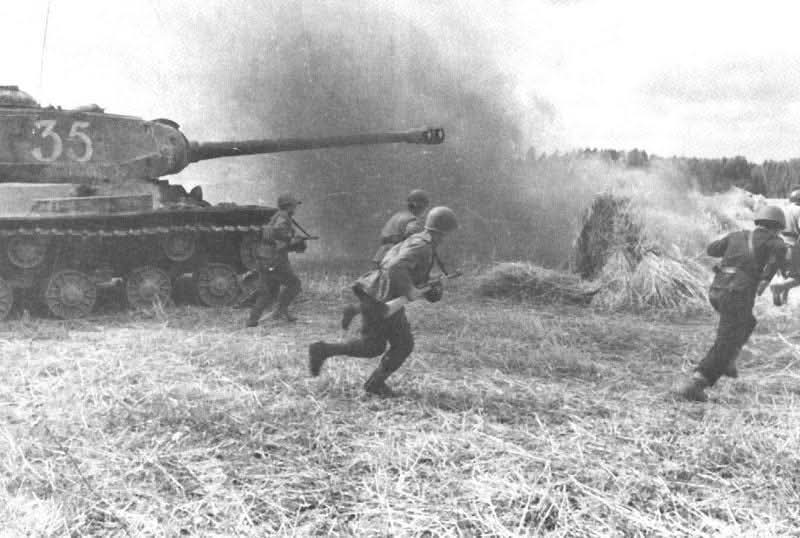kmz650's tweet photo. IS2m 

#USSR 
#WW2 https://t.co/HK8JSB2CvT