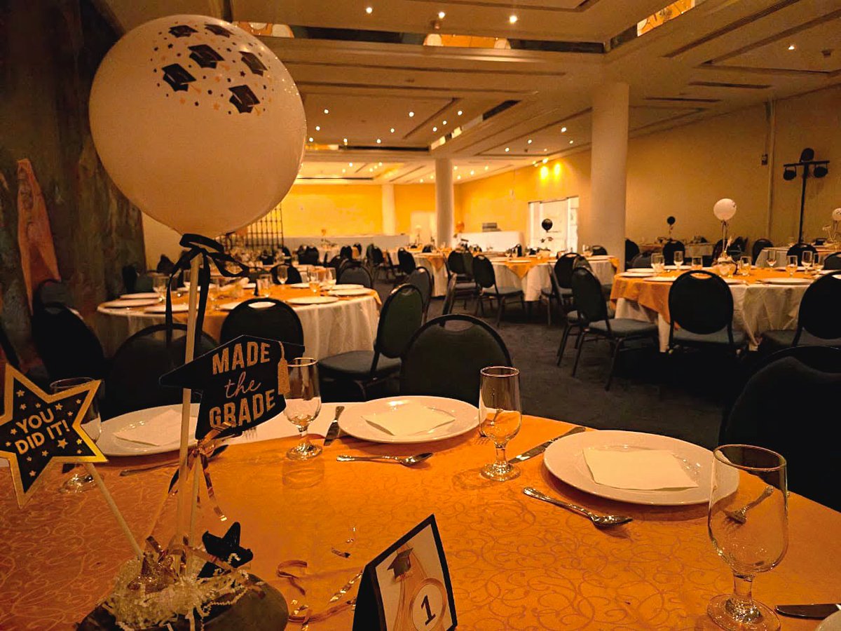 MeliaCuba's tweet photo. Descubre los 9 salones del Tryp Habana Libre, con diferentes tamaños y estilos para adaptarse a bodas, cumpleaños, graduaciones, reuniones o cualquier momento especial.  El servicio se complementa con ofertas gastronómicas a tu gusto.  
Contacta ya: ☎️ 7 834 6100

#MeliaCuba https://t.co/K0jIRJ7hN9