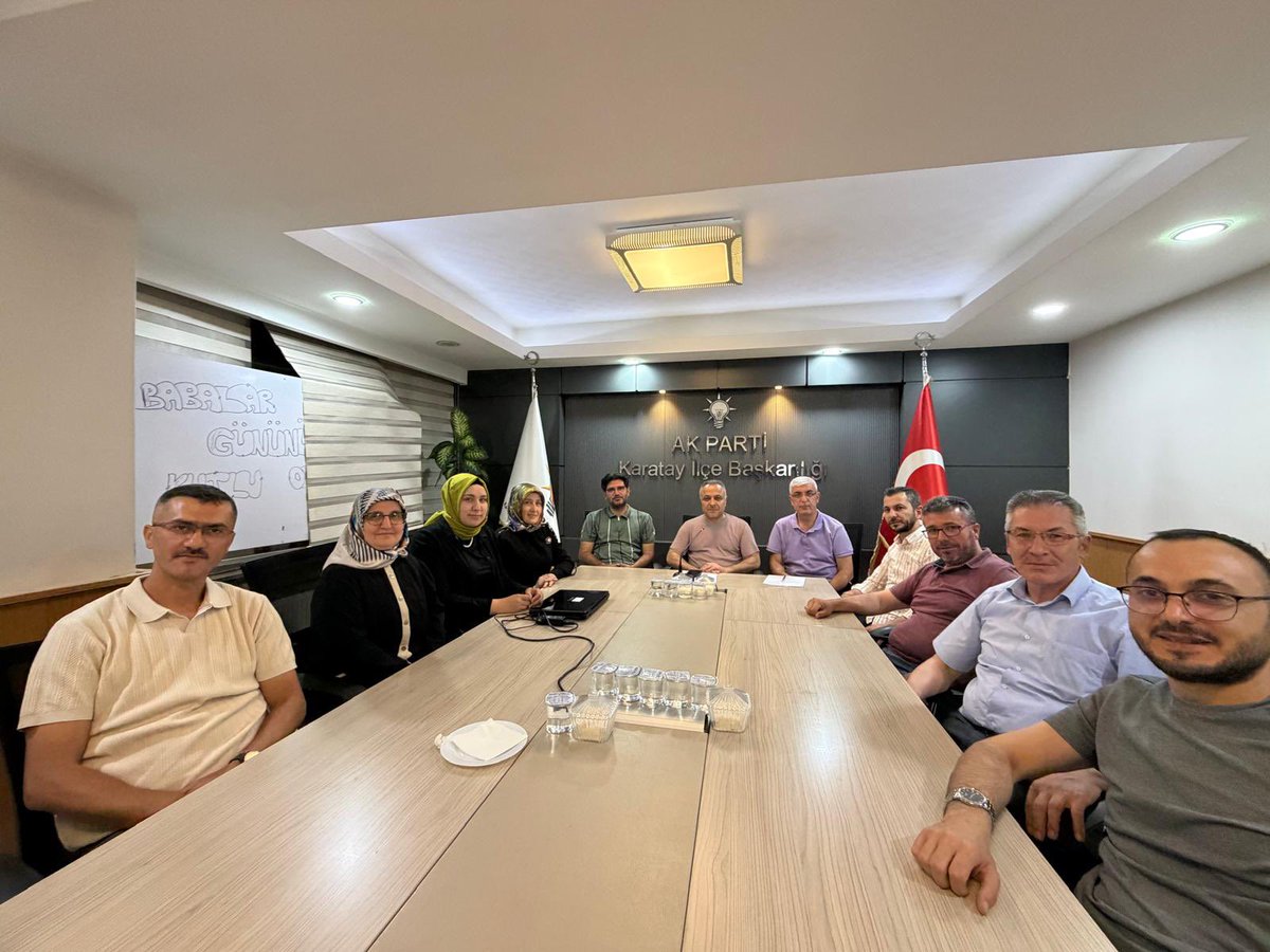 akparti_karatay's tweet photo. Haftalık Yönetim Kurulu Toplantımızı, İlçe Başkanımız Akif Demirci başkanlığında İlçe Başkanlığımızda gerçekleştirdik.

Toplantımızda teşkilat çalışmalarımızı değerlendirirken, gündemde yer alan konular ve ilçemizi yakından ilgilendiren güncel meseleler üzerine kapsamlı istişarelerde bulunduk.

Toplantımızın hayırlara vesile olmasını temenni ediyoruz.

@avakifdemirci