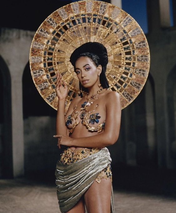 hitsjunkie's tweet photo. Happy 40th Birthday to Solange Knowles ✨🎂

Born on this day in 1986, Solange has always stood out with her soulful voice and deeply personal artistry. 

In 2016, her album “A Seat at the Table” debuted at No. 1 on the Billboard 200 — making her and Beyoncé the first sisters to achieve that as solo artists.

What’s your favorite Solange album or song?