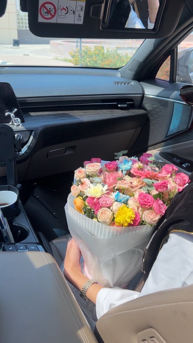 iuusii's tweet photo. انتهى الفصل الاخير🎓❣️❣️❣️ https://t.co/rUcaD94QsQ
