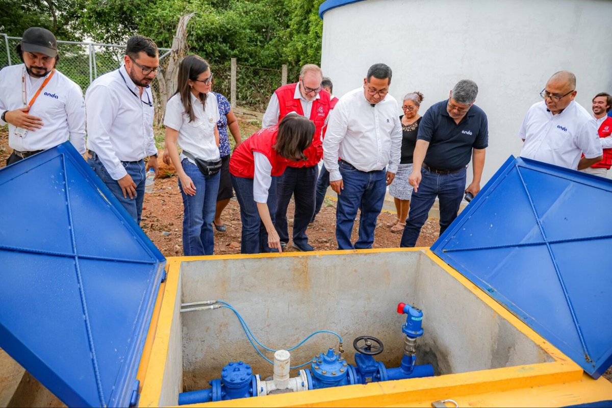 Curul85's tweet photo. Comisión avala préstamo para fortalecer sistema de agua potable Guluchapa https://t.co/5fLnMoQfMJ https://t.co/MA25A1Sojt