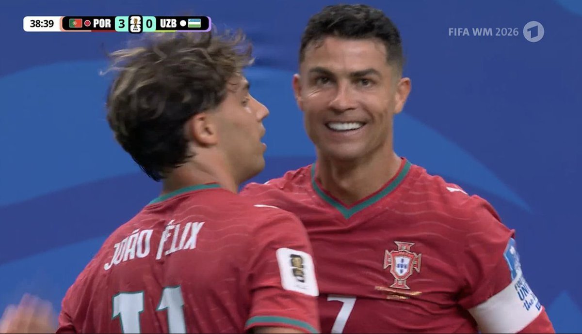 realnative_hq's tweet photo. 🚨| GOAL: CRISTIANO RONALDO WITH A BRACE BEFORE HALF-TIME!!!

Portugal 3-0 Uzbekistan

#worldcup #uzbekistan #FIFA #portugal https://t.co/fgpvJ14aFc