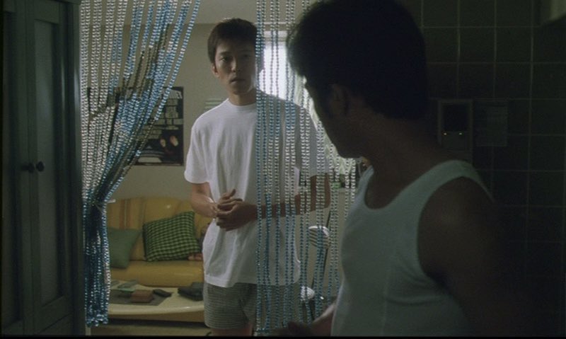 soundofsunspot's tweet photo. hush! (2001) dir. ryosuke hashiguchi https://t.co/Cwr181wzYS