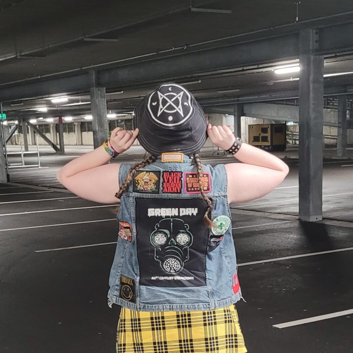 CrippleKitten's tweet photo. @BuzzFeedUK @ATEEZofficial I made a reversible bucket hat with ATEEZ's slogan and Hongjoong's Captain logo 🤭 
It took me about a month to hand-embroider the slogan and logo, and a single evening to sew the bucket hat 🪣🧢 https://t.co/TDBy5H01HW