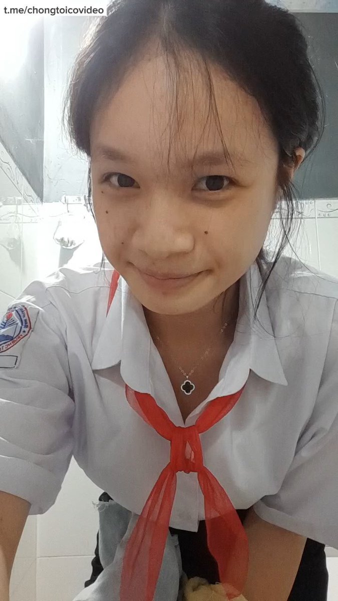 khoclip779's tweet photo. Khăn quàng còn đeo mà đã dâ//m vậy rồi

Qua kênh tele xem nha mn https://t.co/2NoMTAsv1r