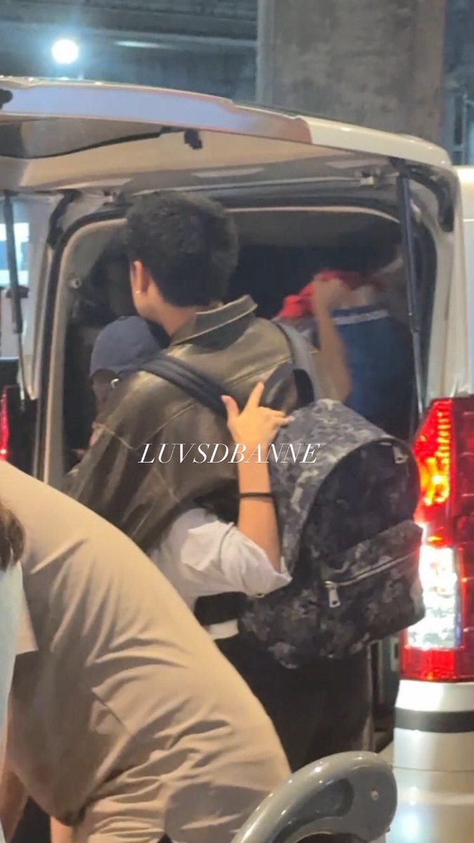 _DbSchone's tweet photo. I'm not gonna lie, I'm not okay, but pls Donny and Belle always remember that I love you two 🥺, but for now I know this is gonna be a wonderful journey of beginning. Thank you and take care always @donnypangilinan @bellemariano02 pa yakap nga din 😭 https://t.co/bKPcLZYm0t