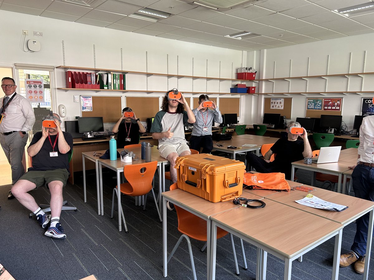 LuxfordEDU's tweet photo. Thanks to @SteeringEdTech (Jamie Steer, VR Pioneer) for the warm welcome - pun intended - to @GillespiesHigh this afternoon. 
It was such a privilege to share my own #VRinEdu experiences and to showcase the amazing @ClassVR portal with the new #Eduverse #Thrive content. https://t.co/v1Q6tVRODY