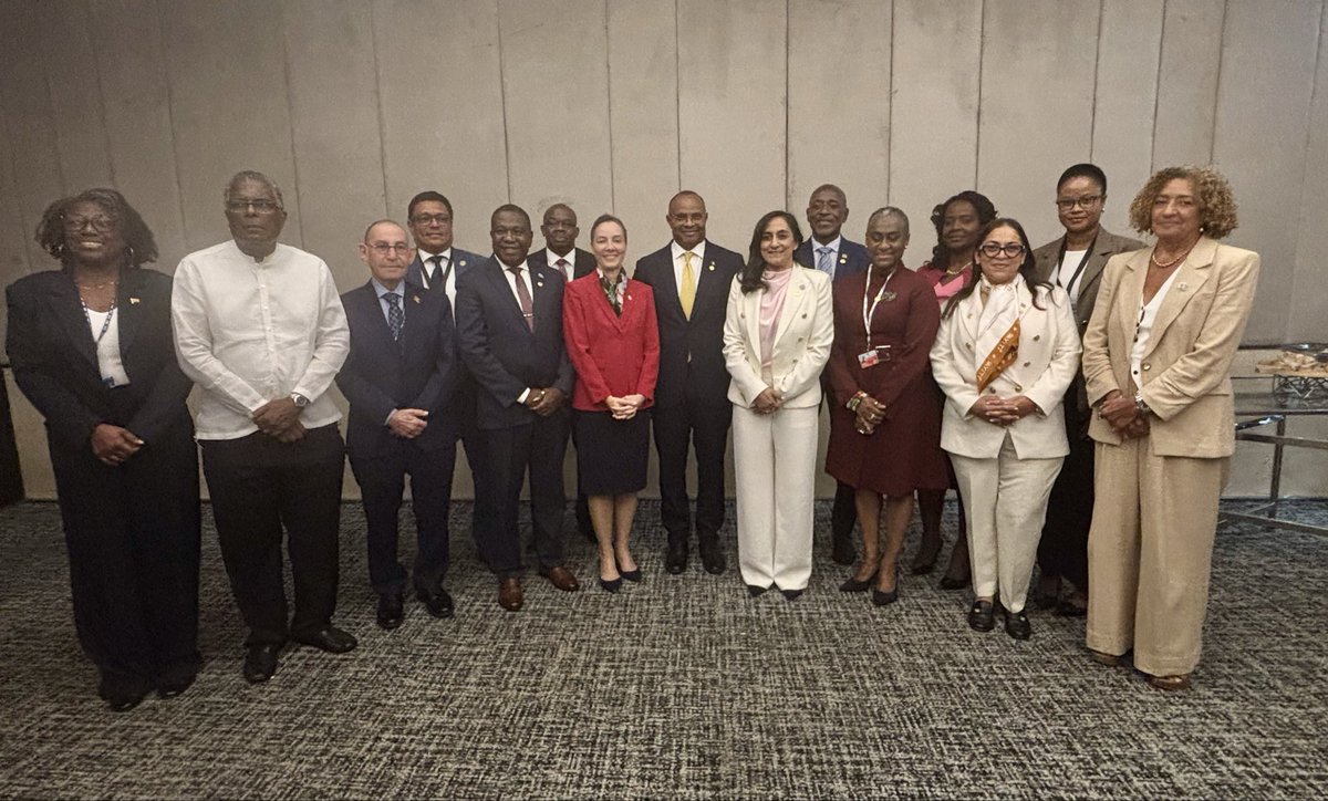 CanadaPE's tweet photo. Lors de la réunion du Groupe des ministres des Affaires étrangères Canada-CARICOM, la ministre Anand et ses homologues de la CARICOM ont lancé conjointement un plan d’action renouvelé s’appuyant sur le Partenariat stratégique Canada-CARICOM de 2023. https://t.co/A7lbwvm7QY
