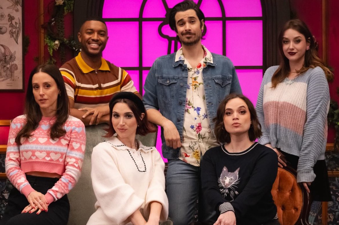shelsbelbs's tweet photo. every time these bitches mog, a new gay person is born https://t.co/hi0TuUdtgX