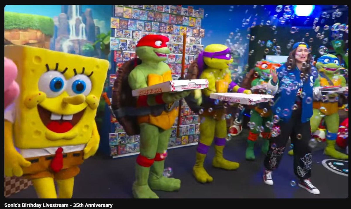 MayisRadicalYT's tweet photo. what in gods name is going on in this sonic livestream https://t.co/IYJxGjqOBe