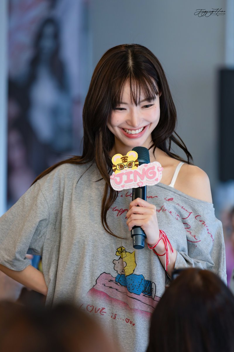 JingJingYuHome's tweet photo. พาหมวยยิ้มหวานในวันแสนวิเศษมาส่งทุกคนเข้านอนค่า พรุ่งนี้เจอกันนน

#JanJingjing #jingjingyu https://t.co/grNNu2oyCF