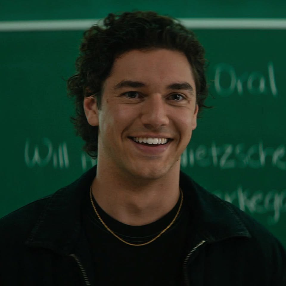 folklorefy's tweet photo. garrett’s smile instantly reaching his eyes whenever he’s with hannah https://t.co/ZBNau20t77