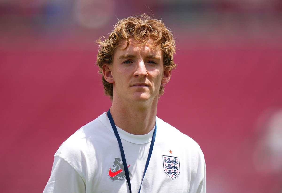 BarcaUniversal's tweet photo. 🚨 OFFICIAL: Anthony Gordon starts for England! https://t.co/pab4ccfPxa