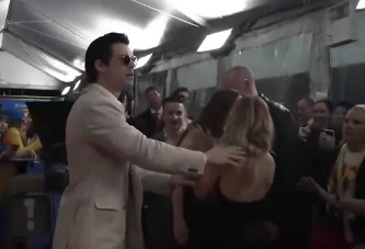 CesarGa82291458's tweet photo. @LuckyPaul2517 @kirawontmiss in the same video... https://t.co/4tJYiBUdwm