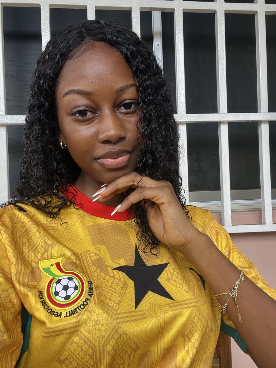 naaabea09's tweet photo. Wearing Ghana, no matter the outcome 🇬🇭❤️
#ghana #worldcup #fyp https://t.co/iTCJJHRhjk