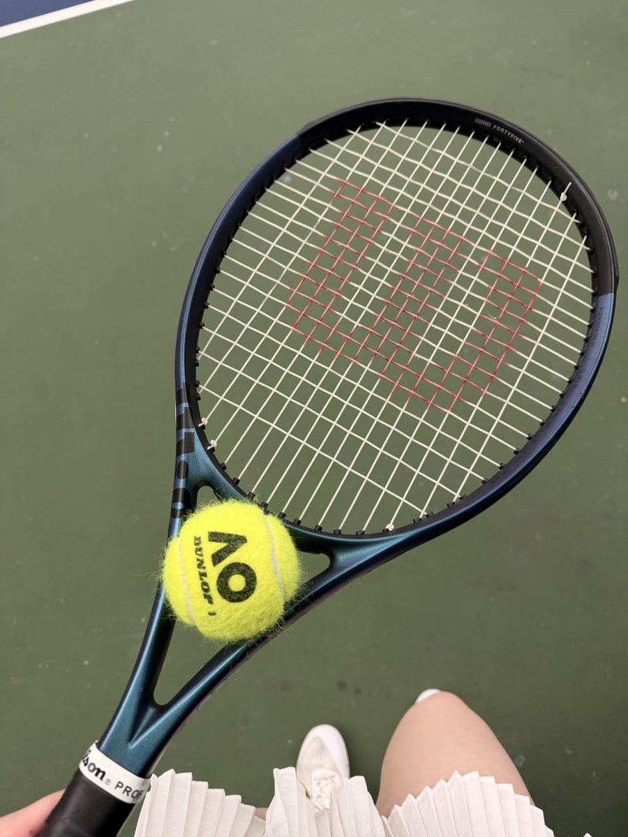 ArjunSa44895756's tweet photo. Good vibes, great rallies and happiness is a fresh can of tennis balls. https://t.co/yApP193KJu