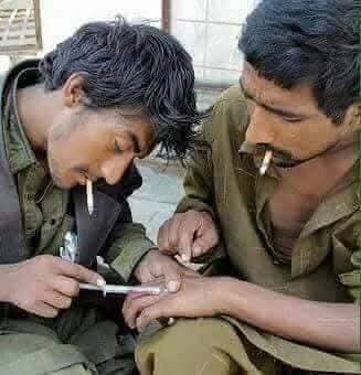 Aaswazeerhassn2's tweet photo. آخر اسانو ڏوھ  ڪهڙو آ
#SaveBulrriShahKarim 
@IGSindh @SindhPoliceDMC https://t.co/LVncVdDUkl