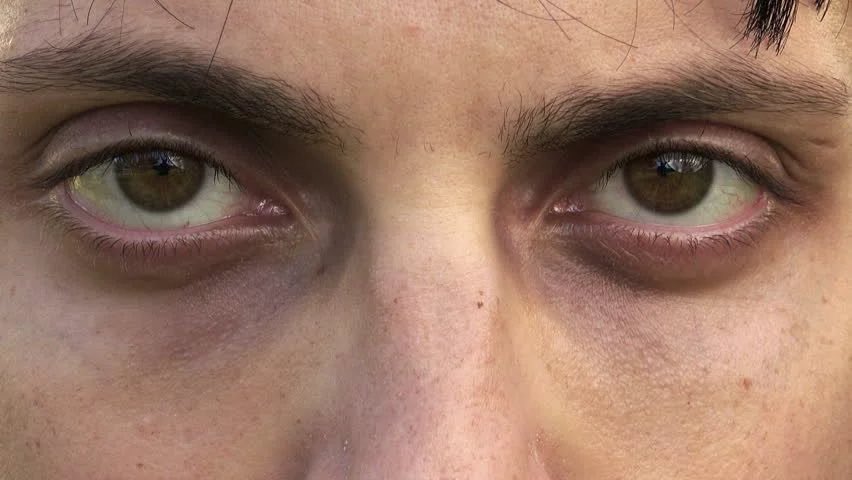 Memoria_Alphx's tweet photo. Puedo reconocer a un adicto a la p0rn0graf1a y la m4sturbación cuando veo uno.

No por lo que dicen...

Sino porque siempre tienen las mismas características visibles:

1. Sus ojos se ven débiles… https://t.co/iLemezc7BV