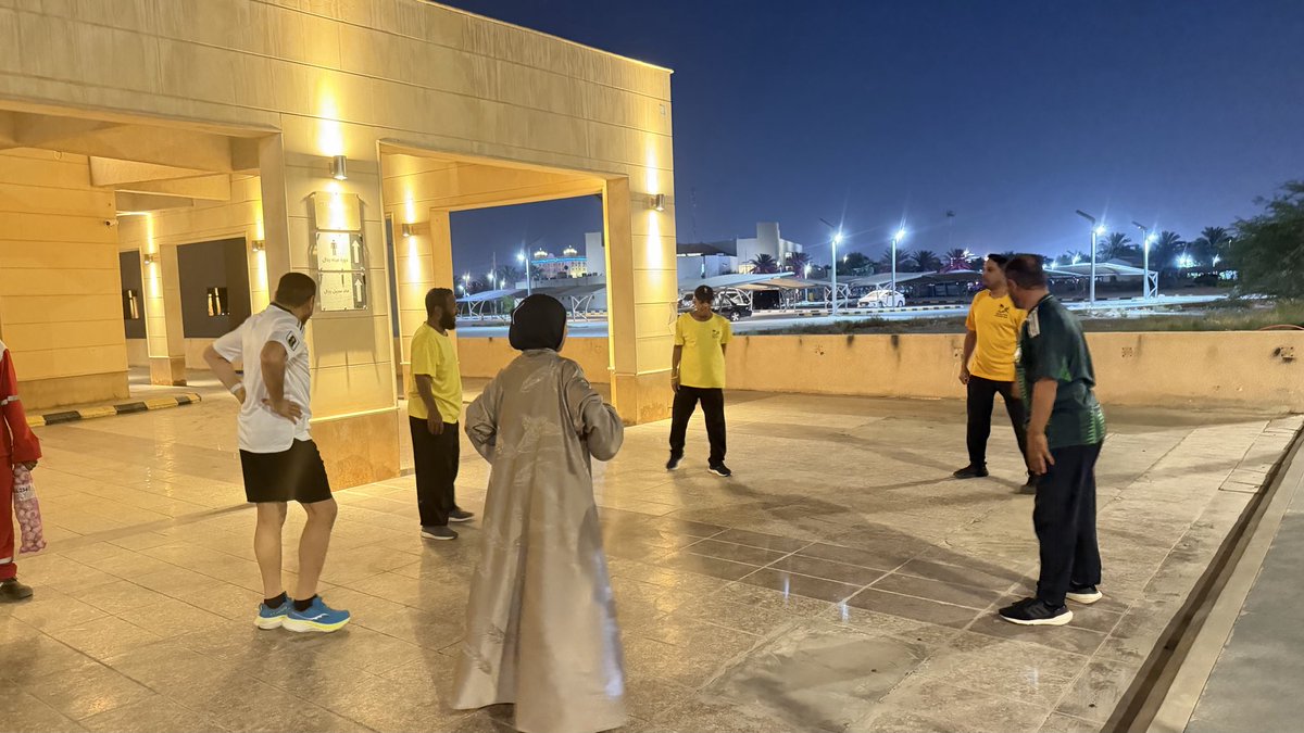 AWARA_KSA's tweet photo. رغم حرارة الأجواء، يواصل أبطالنا ممارسة الرياضة بإصرار وعزيمة، مؤكدين أن الشغف أقوى من التحديات، وأن الصحة تستحق كل خطوة🔥🏃‍♂️

#جمعية_المشي_والجري_بالأحساء #الرياضة_أسلوب_حياة https://t.co/9IVtPvCJNX