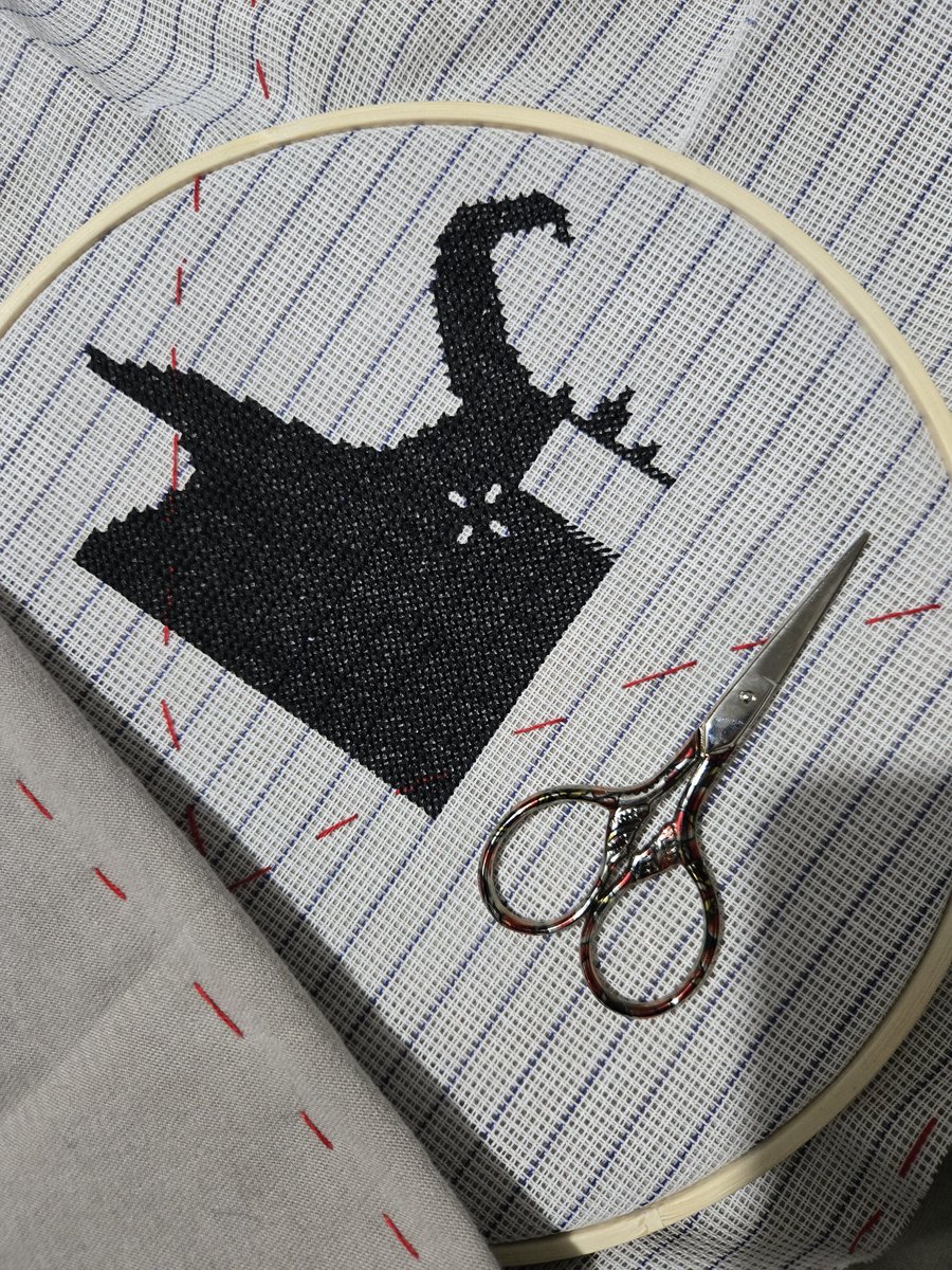 True_Undead's tweet photo. In honor of chapter 5 deltarune tomorrow, I'm posting a WIP of my current big project. Im cross stitching Asgore’s Kickstarter sprite onto a shirt because im tired of no Asgore merch 💖💖

Embroidery scissors for scale

#Deltarune #WIP #Undertale https://t.co/8X0jrr0TVm