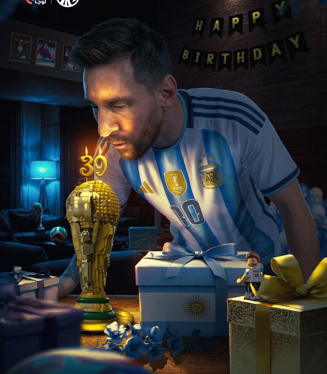 FANFOOTMESSI's tweet photo. 🇳🇱 Johan Cruyff : "Merci à Dieu parce que Messi existe ." 

🇵🇹 José Mourinho : "Messi c'est le <Dieu du football>" 

🇪🇦 Pep Guardiola : "Messi c'est le meilleur joueur de tout les temps." 

🇨🇵 Arsène Wenger : "le meilleur joueur ? Lionel Messi." 

🇦🇷 Diego Simeone : "Messi ou Maradona? je pense que Messi est le meilleur." 

🇮🇹 Fabio Capello : "Messi est le seul génie du football dans le monde " 

🇩🇪 Jürgen Klopp : "Pour moi, Messi sera toujours le numéro 1 dans l'histoire."

🇩🇪 Joachim Löw : "Lionel Messi est le joueur le plus complet que je n'ai jamais vu auparavant." 

🇧🇷 Luiz Filipe Scolari : "Coacher Messi serait une immense joie pour ma carrière." 

🇪🇦 Vicente Del Bosque : "je pense que Messi a surpassé Diego Maradona.C'est le meilleur joueur de tout les temps." 

Messi est la plus belle chose qui soit arrivé au football mondial.

 Nous ne verrons plus probablement ce type de joueur👏 🐐

Joyeux anniversaire à la légende’ le meilleur de l’histoire qui fête ses 39 ans 🎉🎊