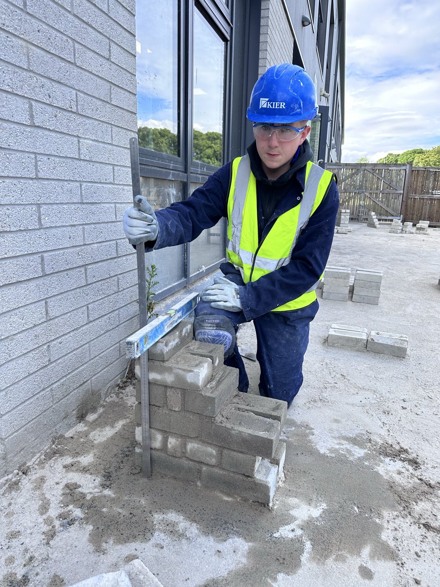 AlnessCdt's tweet photo. S4 Construction class. Brickwork units completed! #teamalness @alnessacademy @AlnessDyw @AlnessArt @AlnessScience @AlnessAcademyPE @AlnessLanguages  @AlnessSupport 
@MurphyGroup1951
@hubNorthScot @kierconstruct @patmunro1945 @morrisonbuilds @EcosystemsT @TheEDTUK https://t.co/9s9rHOTbXD