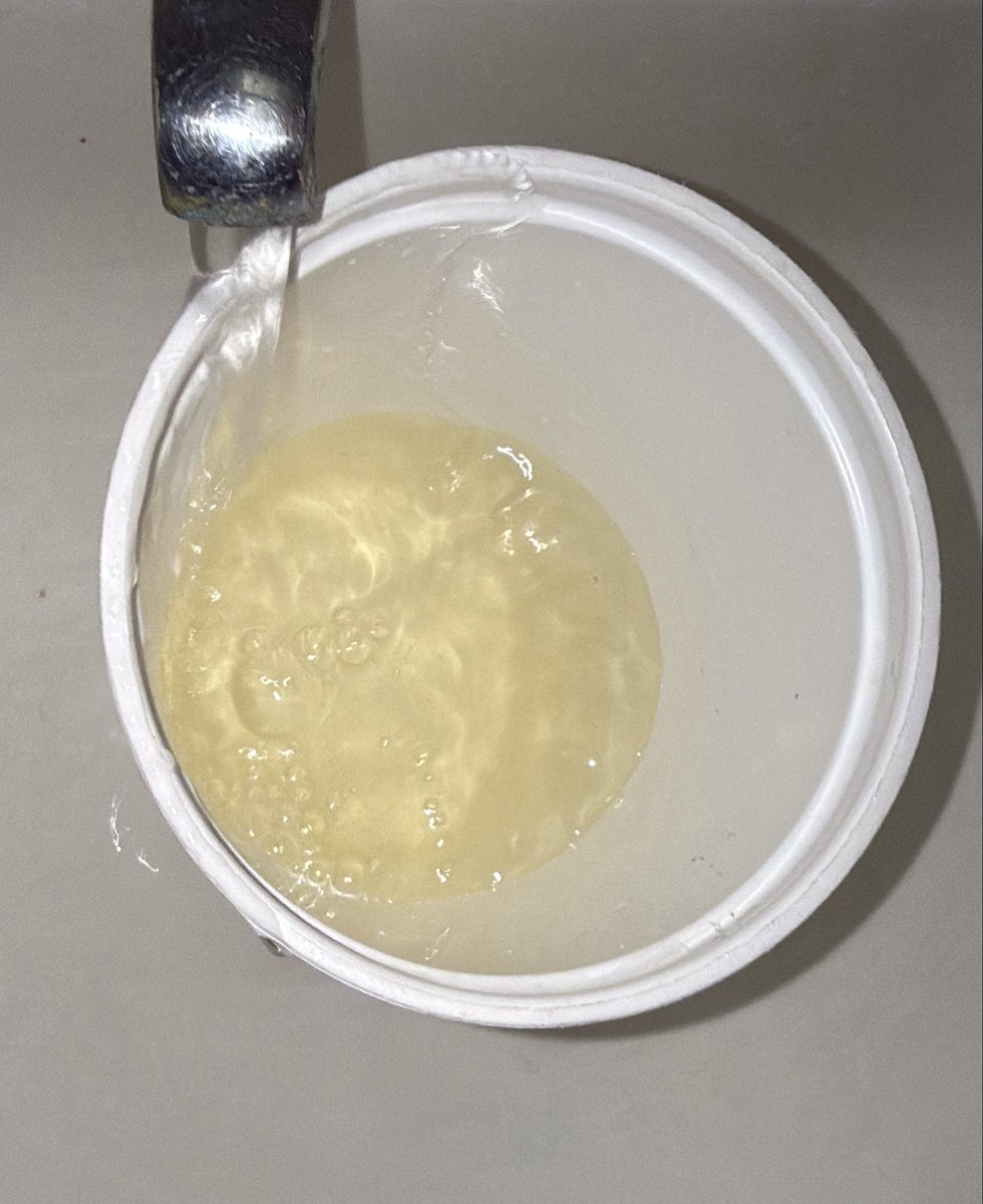 ArualRi's tweet photo. Alguno ya encontró la forma de que el @siapagdl y el @GuadalajaraGob les haga caso sobre las condiciones del agua potable? Por que la comunicóloga @VeroDelgadilloG no hace videos de eso? 
@Trafico_ZMG https://t.co/6jIkbXi8gF