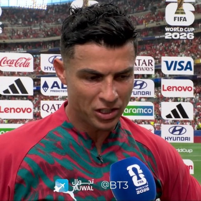 TouchlineX's tweet photo. 🚨🗣️ Cristiano Ronaldo: "I know that whoever works, God helps him. It was a tough week, a dark one; it started as if I had retired from football."

"But I held on as I always hold on because I believe in work more than football."

"It was tough, I have to admit that, but we came back."