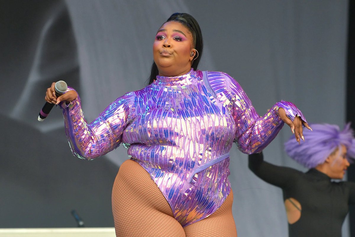 AkademiksTV's tweet photo. Industry plant Lizzo has gone triple Ozempic after her new album sold 3000 copies first week https://t.co/BSJ4ahdgLd