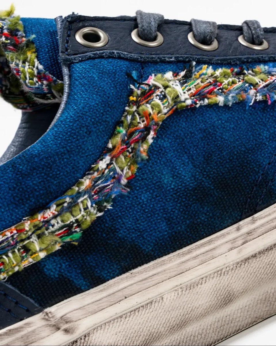 Ovrnundr's tweet photo. Vans Old Skool 36 Souvenir “Navy” 🌊 

• $125
• August 20th https://t.co/716z9rkfGP
