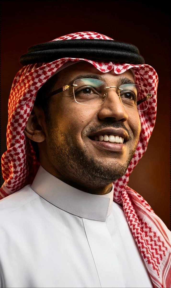 hamida_3040's tweet photo. #كلام_من_القلب 💌🌹
@AzizbagBag

ليس كل ما يختلج في القلب تستطيع الحروف أن تبوح به، فهناك أشخاص تجاوزت مكانتهم حدود الكلمات، وأصبح الدعاء لهم عنوانًا للمحبة والوفاء. 🤍🌹
الأستاذ #عبدالعزيز_أحمد_بغلف@AzizbagBag من أصحاب الأثر الجميل الذين تسبقهم أعمالهم الطيبة، وتبقى مواقفهم النبيلة شاهدةً على صدق عطائهم وسمو أخلاقهم. ❤️🌺

وإن كانت العبارات تعجز عن إيفاء أهل الفضل حقهم، فإن الدعوات الصادقة لا تعجز، فأسأل الله العظيم أن يرزقه سعادةً لا تنقطع، وأن يبارك له في عمره وعمله وأهله، وأن يلبسه لباس الصحة والعافية، وأن يفتح له أبواب الخير والتوفيق، ويجعل ما يقدمه من خير وإحسان في موازين حسناته. 🤲💚

دمتَ رمزًا للعطاء، وعنوانًا للمحبة، وحفظك الله بحفظه، وأدام عليك نعمه الظاهرة والباطنة، وجعل أيامك كلها فرحًا وطمأنينة وبركة. 🤲❤️🌹

✍️ أم عبدالعزيز 🌹