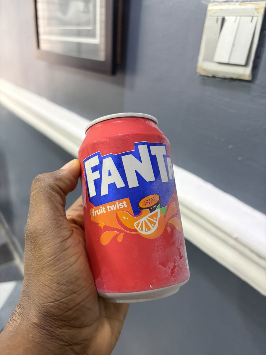 ahreeke's tweet photo. Fanta lemon or Fanta twist?
Both available 
A pack of 24
40,000 per carton https://t.co/epPZJ0Ljdd