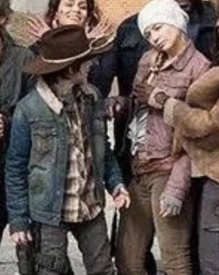carlnotcorall's tweet photo. beth carl friendship is there for those who see it https://t.co/wdgbPz5fye