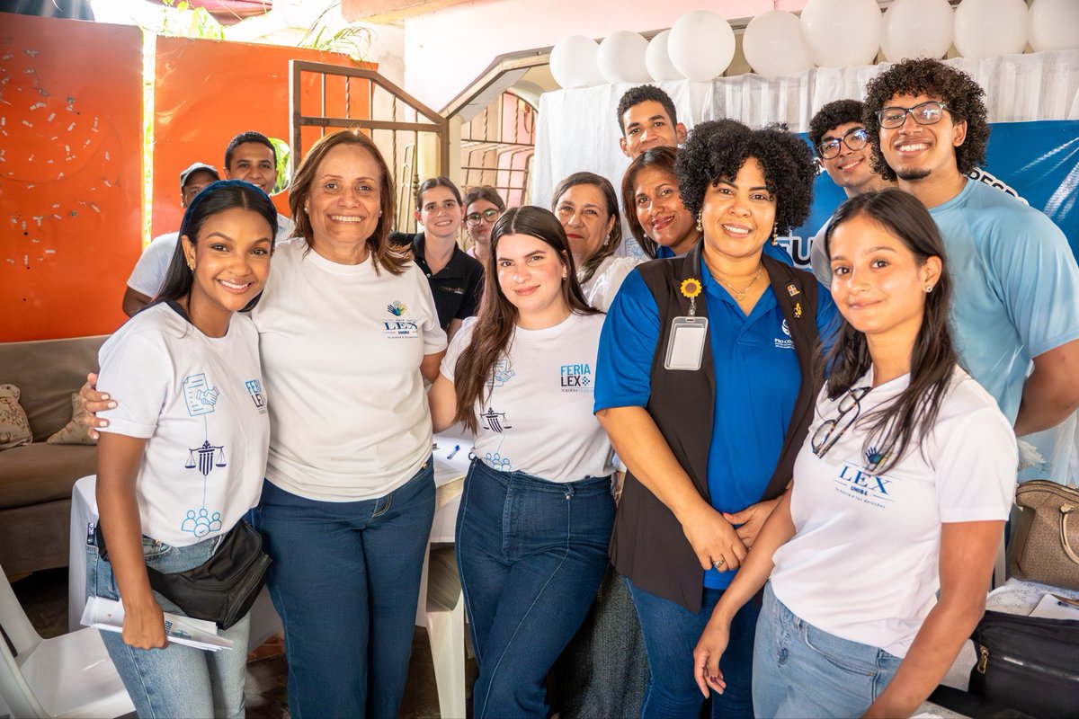 unibeenlinea's tweet photo. ⚖️📚 La #FeriaLEX2026 continúa impactando comunidades de Santo Domingo con jornadas de orientación jurídica y educación legal gratuita.

Desde #DerechoUNIBE seguimos acercando el conocimiento y el acceso a la justicia a quienes más lo necesitan. 🤝💜 https://t.co/76wrZzMMCp