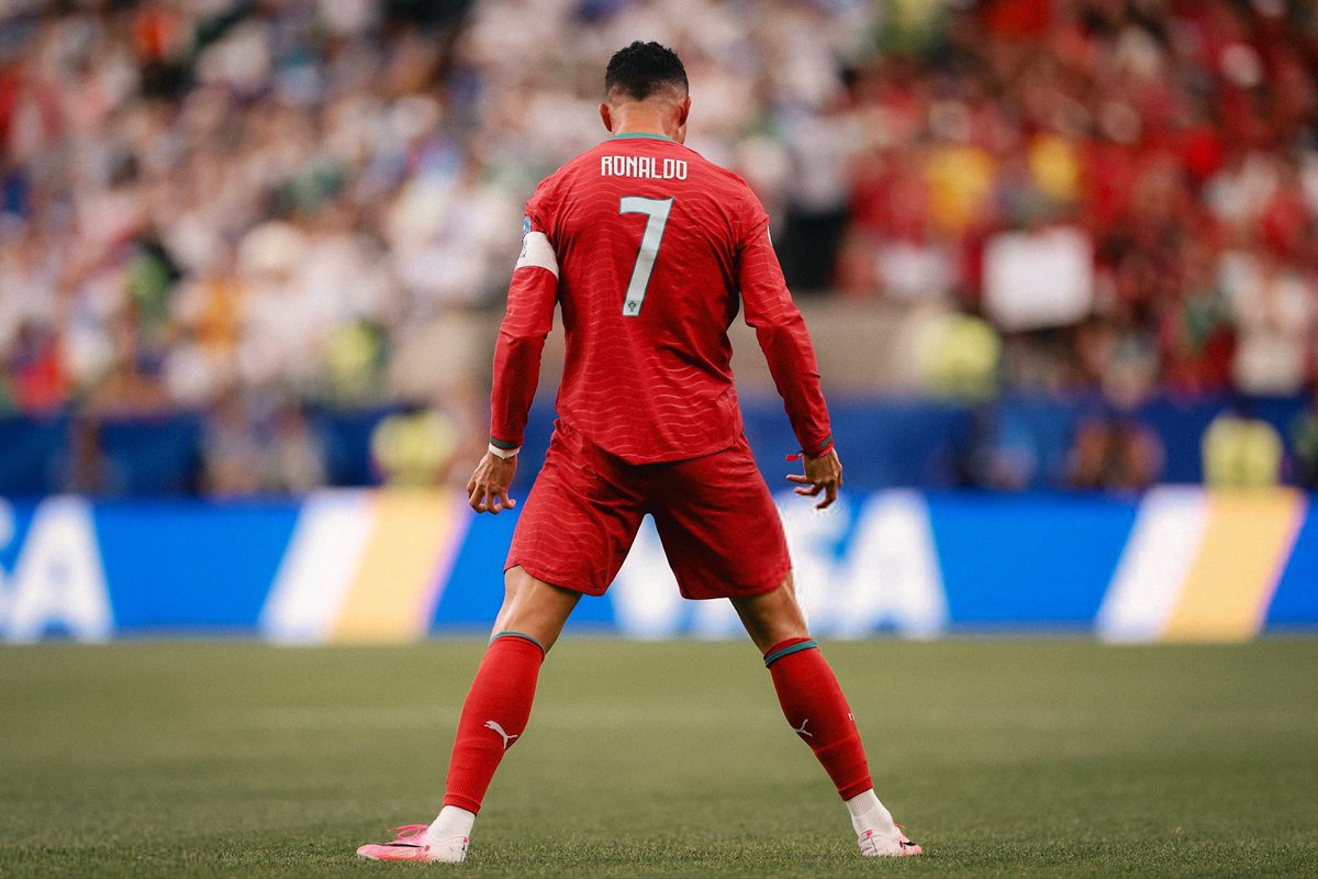 Talal_C11's tweet photo. " لا يمكن للحل أن يكون مشكلة أبدًا "
❤️🇵🇹 https://t.co/dgMOAtqAdK