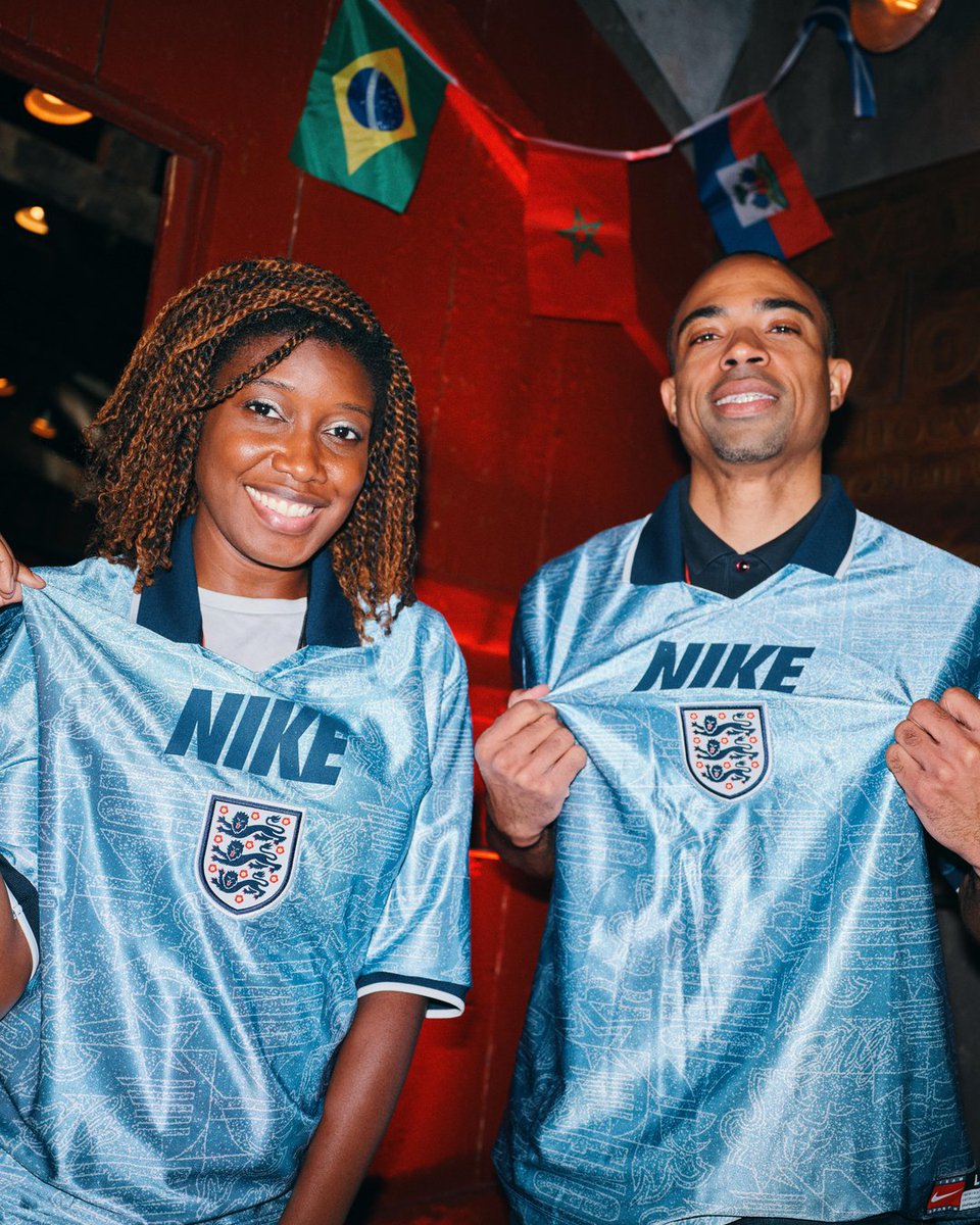 England's tweet photo. A home away from home 🤩

We’re back in New York for another gameday with @BudweiserUK at our House of Three Lions 🦁🙌 https://t.co/8Hz20eKQXk
