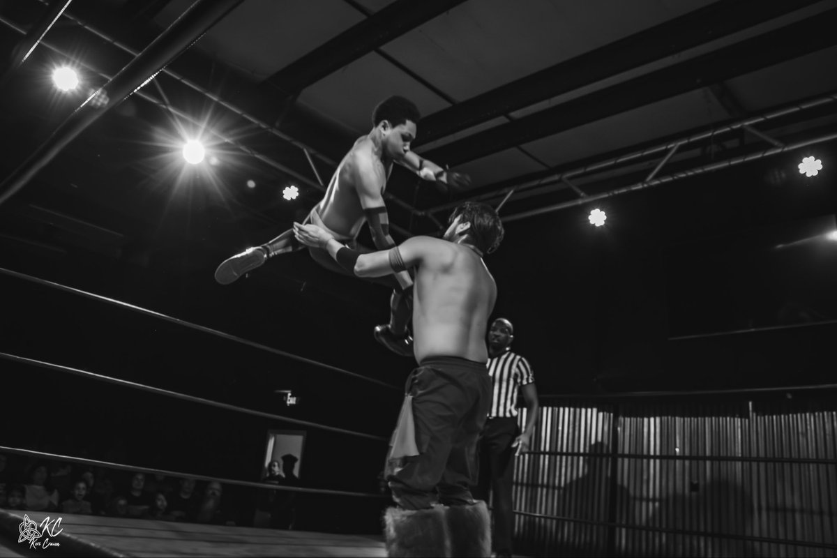 wakeupkalo's tweet photo. digitals from may👌🏽@AMLWrestling 

📸: @KeriCraven1 https://t.co/NBbELqJuYG