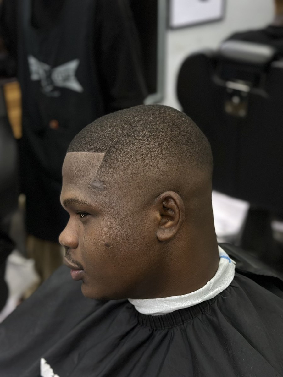 centycutz's tweet photo. Clean fade ✨for men https://t.co/21vv02B6Hm