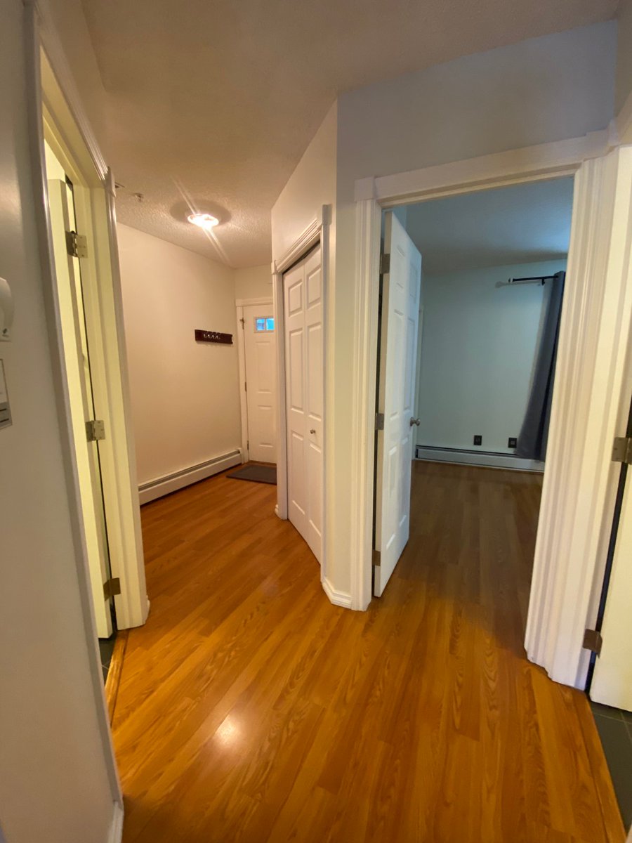 GoSmartPMs's tweet photo. Victoria Park condo for rent! 
2 bed, 1.5 bath, underground parking, utilities incl. 
Sign a 13-month lease and get 1 month free rent! Available now
Book your viewing today - https://t.co/282kHc1ZGV 
#YYCRentals #CalgaryRentals #CondoForRent #VictoriaPark #gosmartpropertymanagers https://t.co/uPTLCAcIdj
