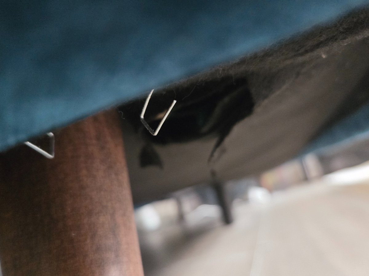MarezWool's tweet photo. @DFS ongoing issue I have had with sofa from day one. Sofa was damaged in transit, meaning frame compromised on one side. First person came out to repair which turned out to not be a long term solution, now the issue is worse than ever. Not something you expect on sofa over £2k! https://t.co/IoQ4dbQJg8