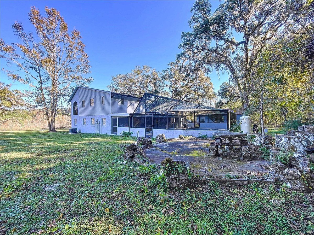 Hernandolender's tweet photo. New Listing Price: $620,000
9481 PATRICK ST, Brooksville, FL 34601 is a fantastic property with 4 bedrooms and 3.0 bathrooms.
See more here: https://t.co/aMTkKwbcF6 https://t.co/bPeCEi3S4V